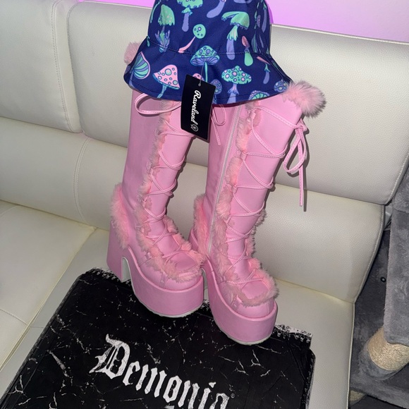 Demonia Pink Heeled Boots with Plush Trim confortable - Picture 4 of 6